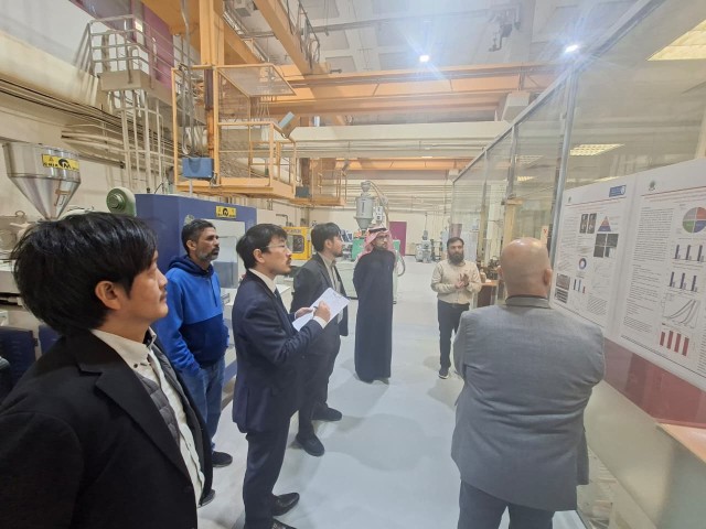 Delegation from Toray Industries, Inc. Visits CEREM