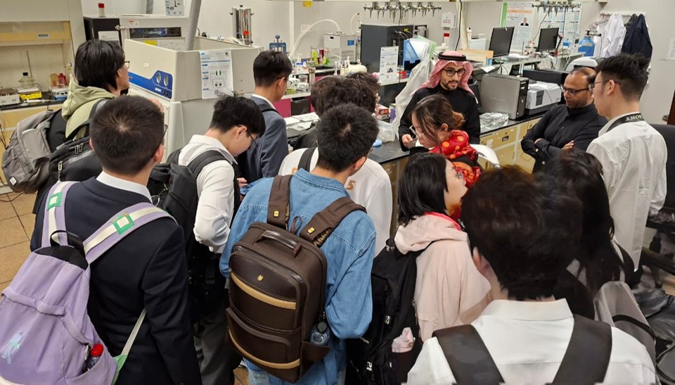 CEREM Welcomes Delegation from Tsinghua University